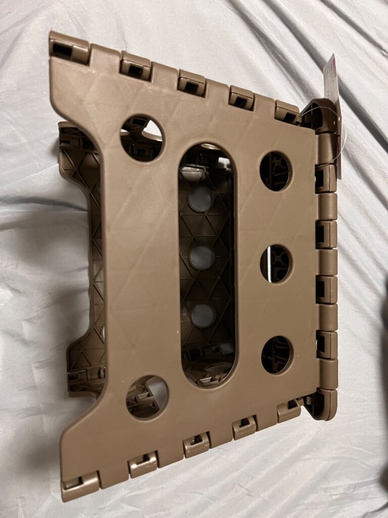 330円折りたたみイス ダイソー レビュー 2枚目
