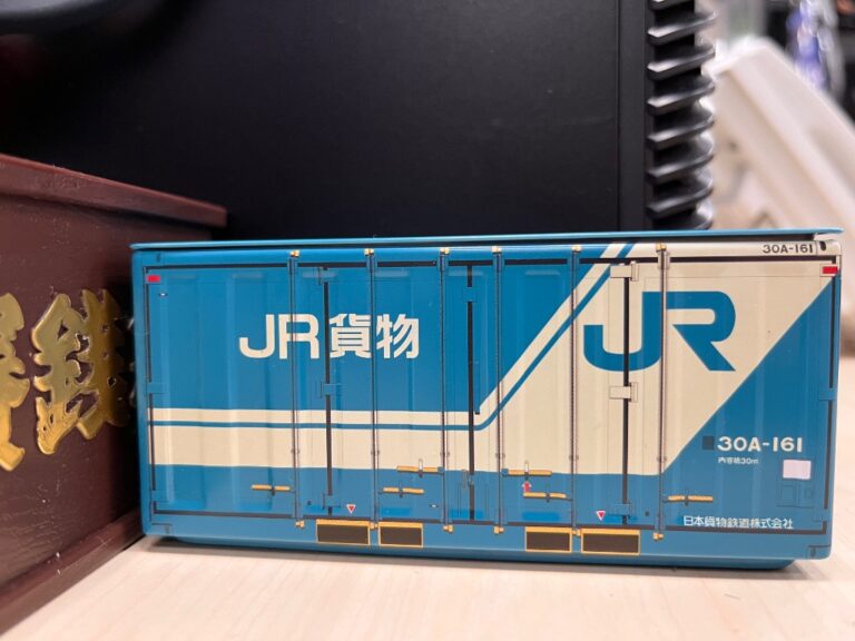 ミニチュアJR貨物 セリア レビュー 1枚目