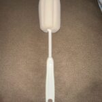 ロングタイプのスポンジブラシ！ ダイソー ボトルや水筒の底まで届く！