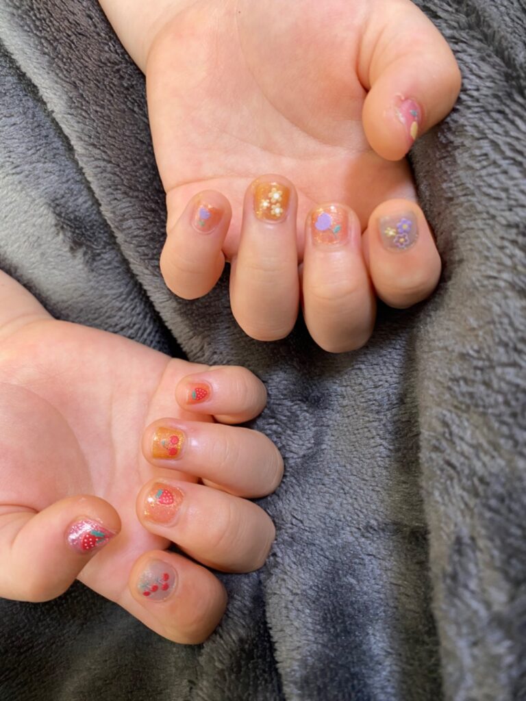 KIDSネイルシール 3COINS（スリコ） 女の子は絶対喜ぶ子供用ネイル！