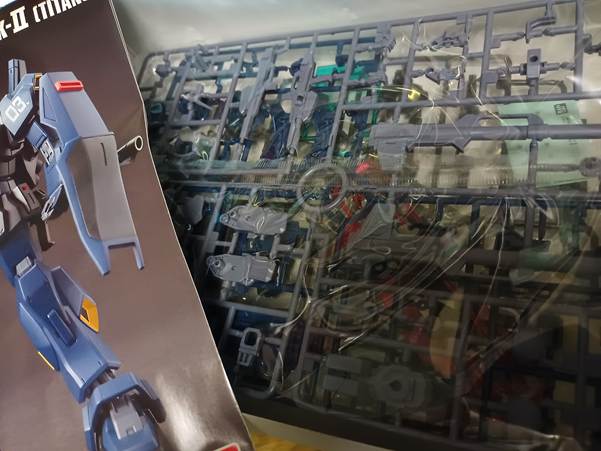 ガンプラはHGUC 1/144 ガンダムMk-IIを組み立てていきます!
