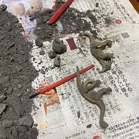 かなり削りカスが出てくるので新聞紙必須！
