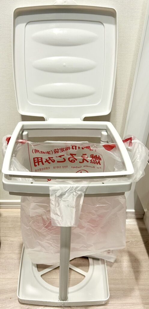 ゴミ箱ホルダー ダイソー レビュー 2枚目