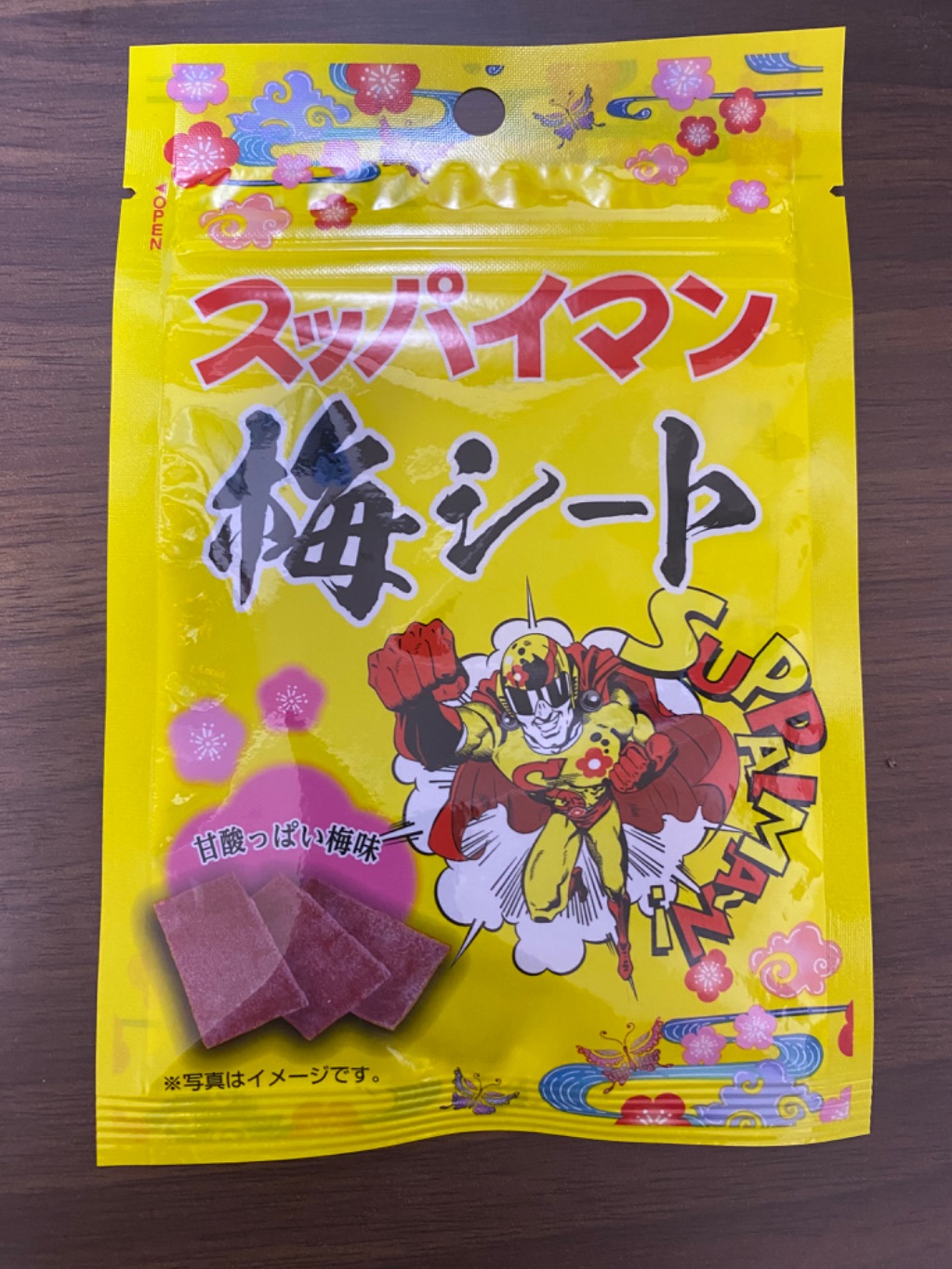 ダイソー スッパイマン梅シート 甘酸っぱい梅シートがやみつきになる!