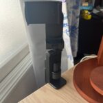 スマホスタンド ダイソー テーブルに装着できる！