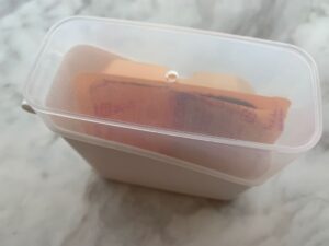 意外な収納アイデア、あの食べ物や薬入れに…