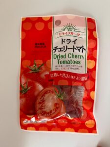 100均でうまいドライフルーツが買える!