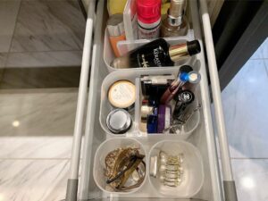 コスメ等の収納に使えるアイデア有