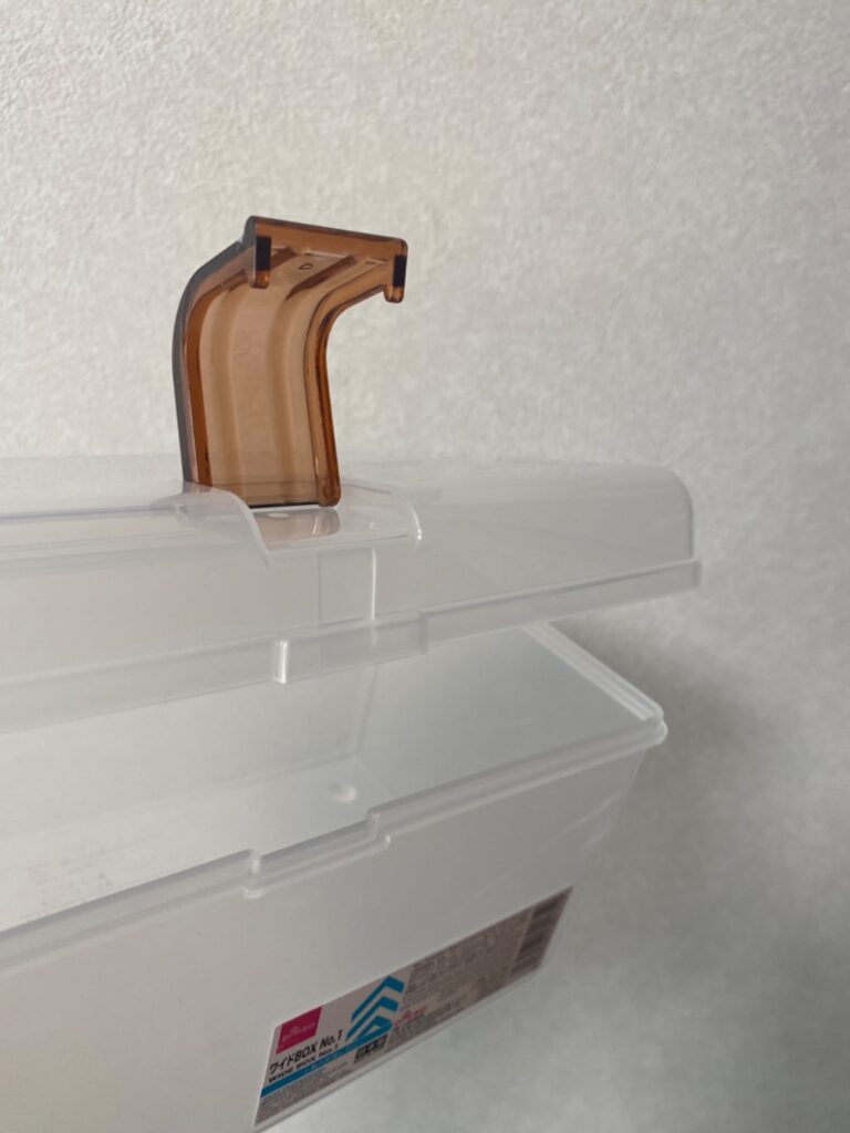 ワイドBOX ダイソー 我が家はネイル収納に利用。