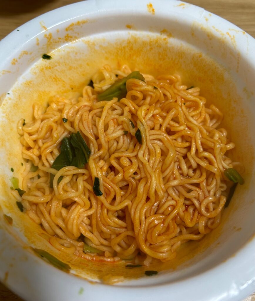 日清焼すぱナポリタン ダイソー 焼きそば風ナポリタン