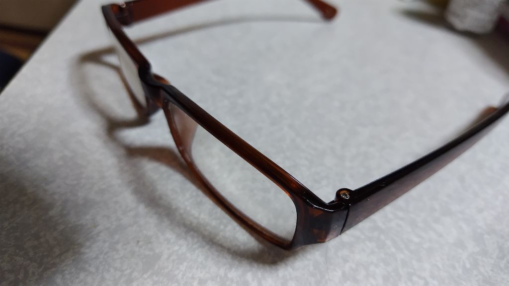 老眼鏡 ＋1.0 ワッツ ワッツ レビュー 3枚目