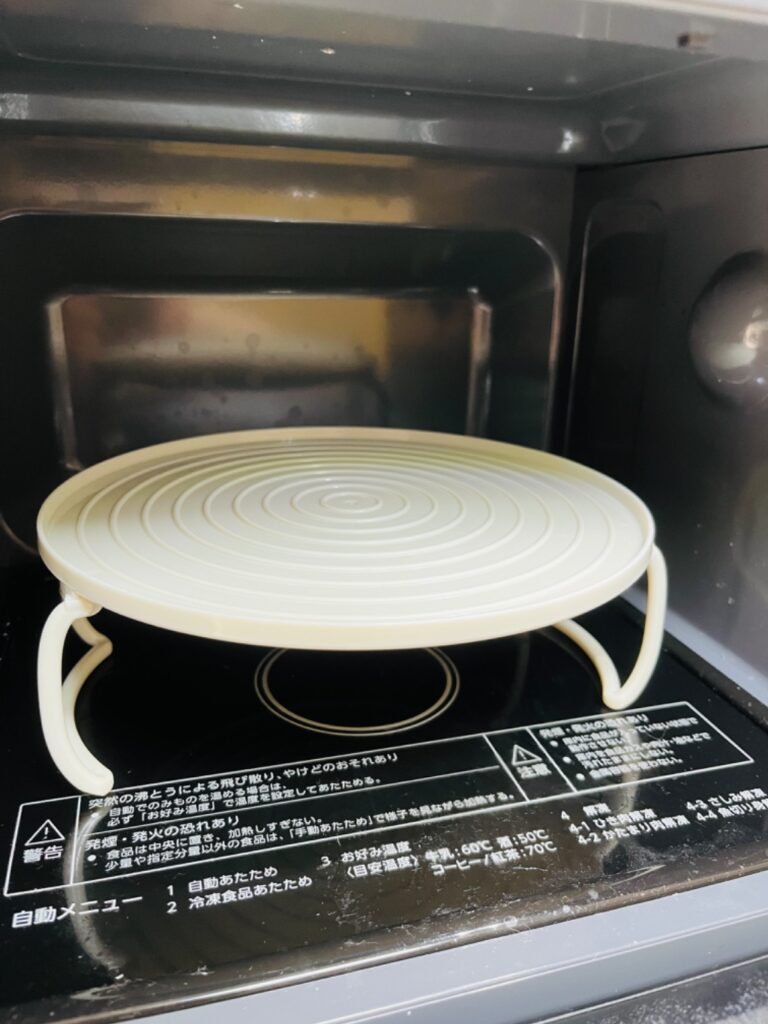 2段レンジトレイ ダイソー 電子レンジで2品を一気に温め！