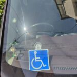 車用 障害者（車椅子）用 表示板 内側吸盤タイプ ダイソー レビュー 2枚目
