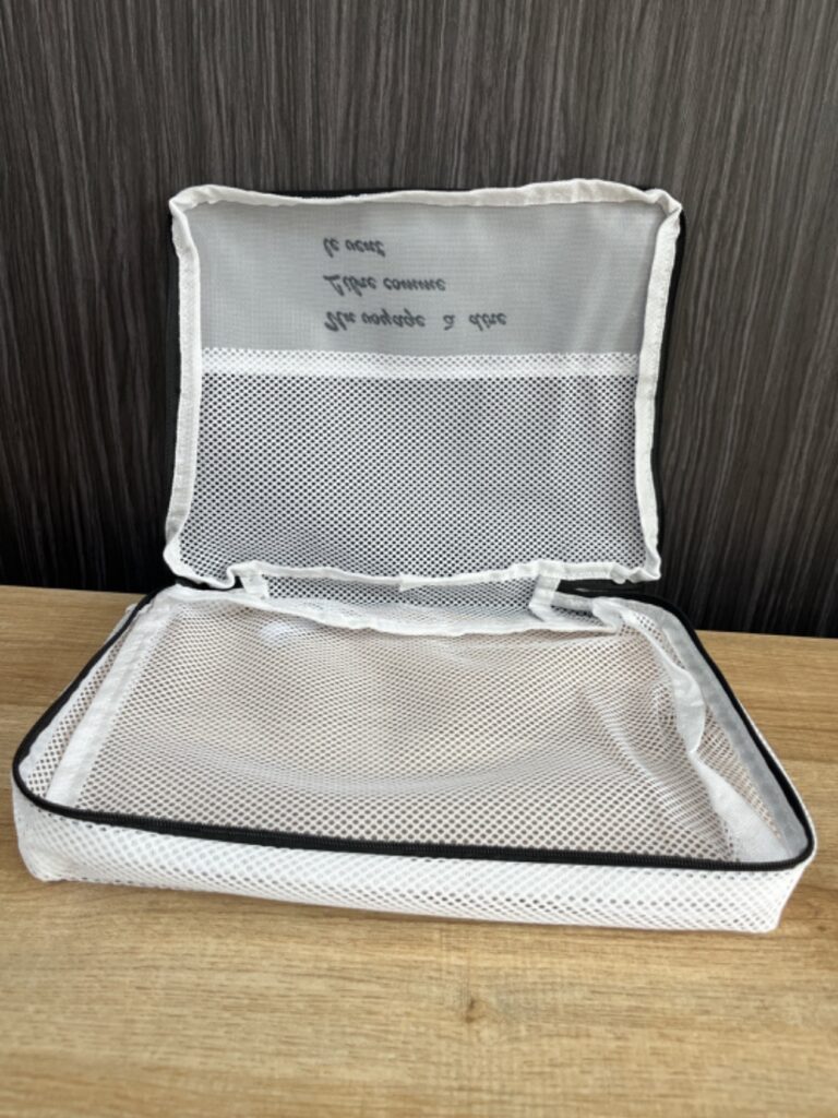 そのまま洗えるトラベル仕分け収納ケース ダイソー 旅行帰りにそのまま洗える！
