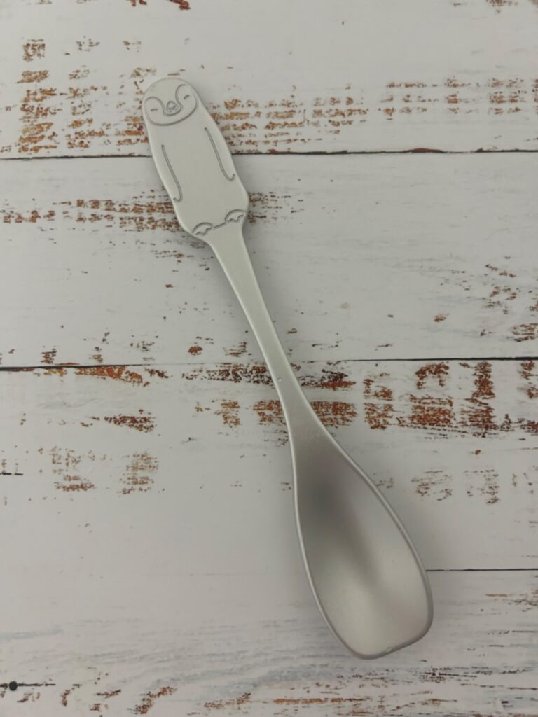 アルミアイスクリームスプーン ロング ペンギン セリア 深いカップのアイスも食べやすい
