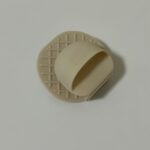 マグネット付きシリコーン鍋つかみ 3COINS（スリコ） 汚れがさっと拭き取れて便利