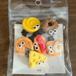 ミニ目玉ピン 6P illusie300（イルーシ） 食べ物×目玉に弱い