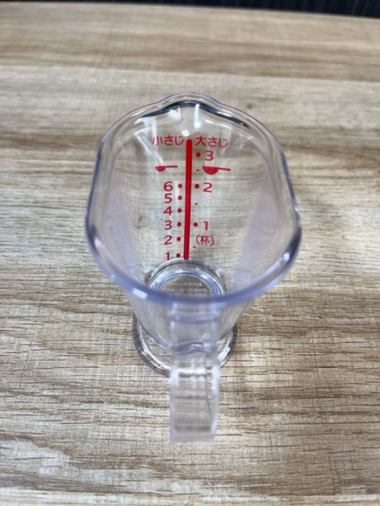 ミニ軽量カップ ダイソー ちょうど良いサイズ感の軽量カップ！