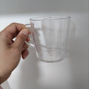 子供用のコップに。