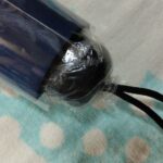 折りたたみ傘 紺色 550円 ワッツ 急な雨にも百均で買える折りたたみ傘