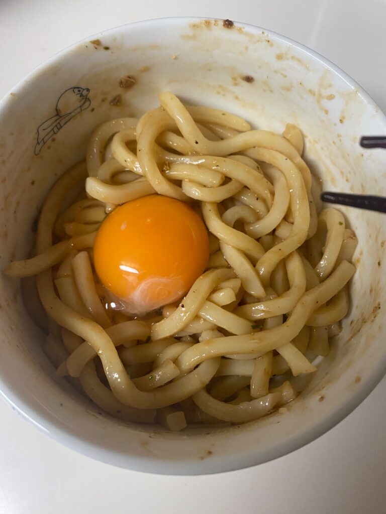 釜玉うどんの素 ダイソー 粉末なのにガツンとにんにくを感じる！
