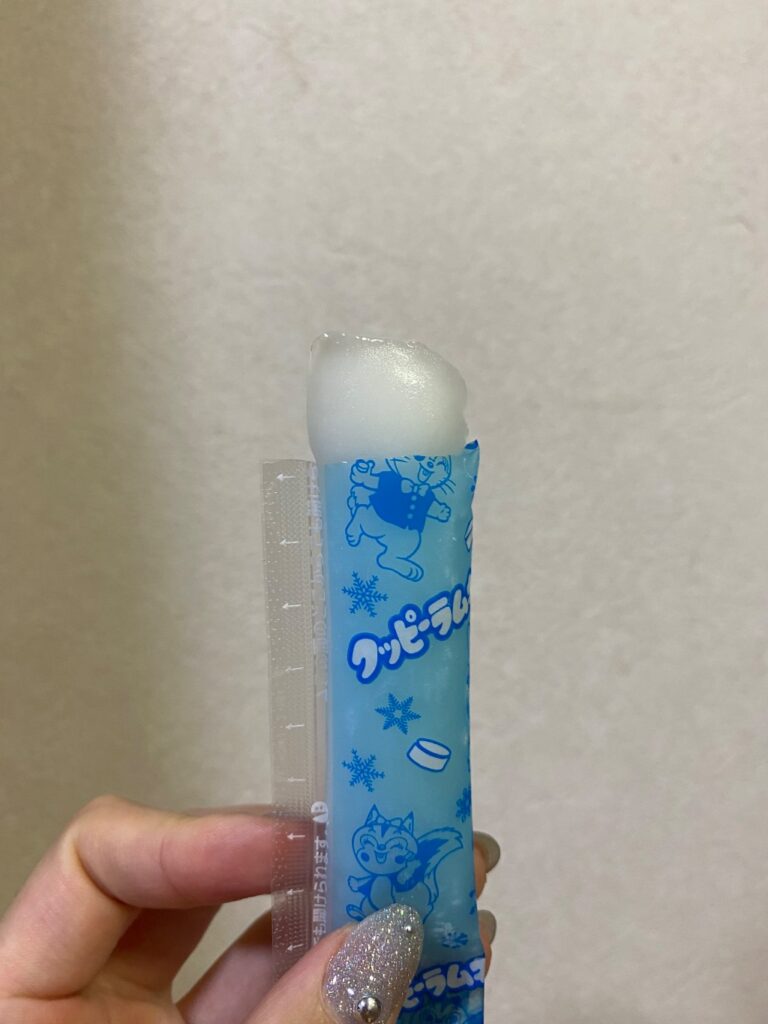 クッピーラムネ スティックシャーベット ダイソー 凍らせたゼリーみたいでむちゃくちゃ美味しい！