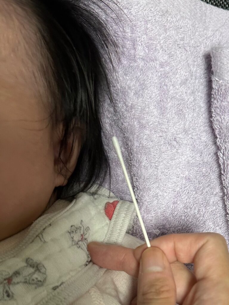 ベビー用綿棒 ダイソー 乳児の耳、鼻掃除