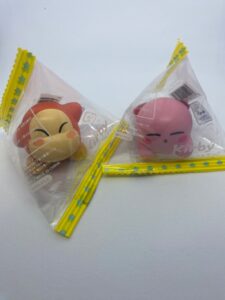 100均でカービィのマスコットが買える。