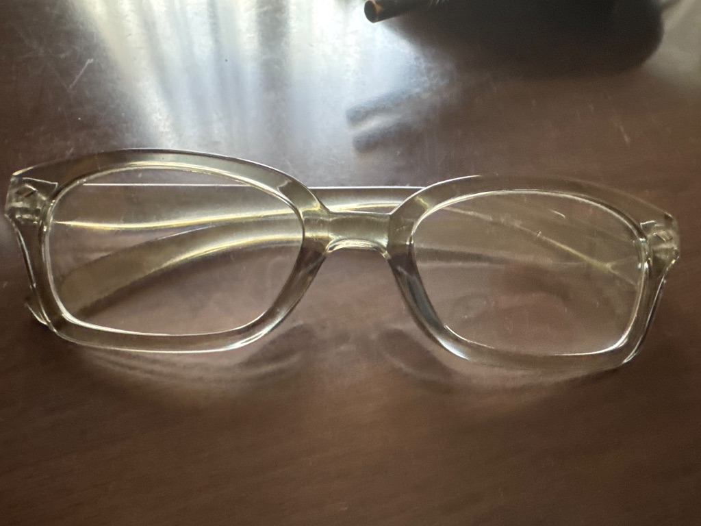 老眼鏡 ダイソー 長持ち