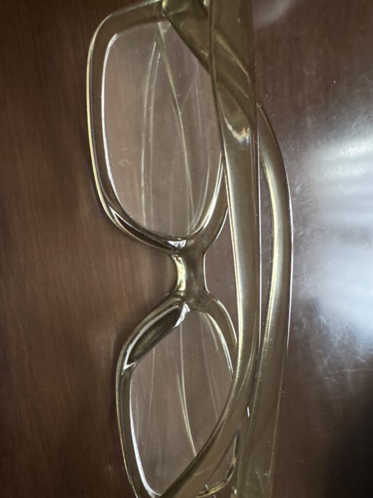 老眼鏡 ダイソー 長持ち