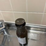 食器洗剤ボトル 3COINS（スリコ） スポンジで押すだけで洗剤が出てきて使いやすい！