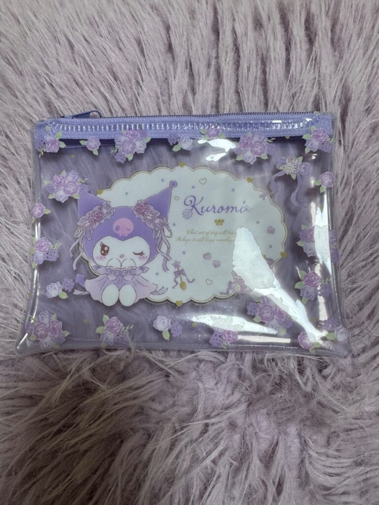 キャンドゥのクロミ透明ポーチ。子どものお小遣い入れとして購入した投稿写真