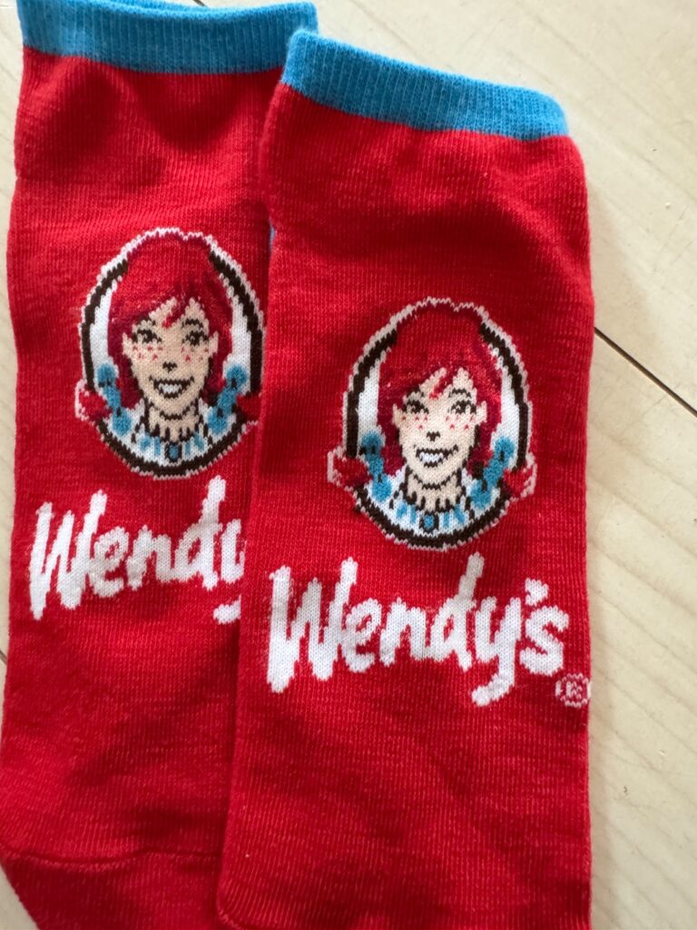 Wendy’s 靴下 ダイソー 縁日の景品で購入