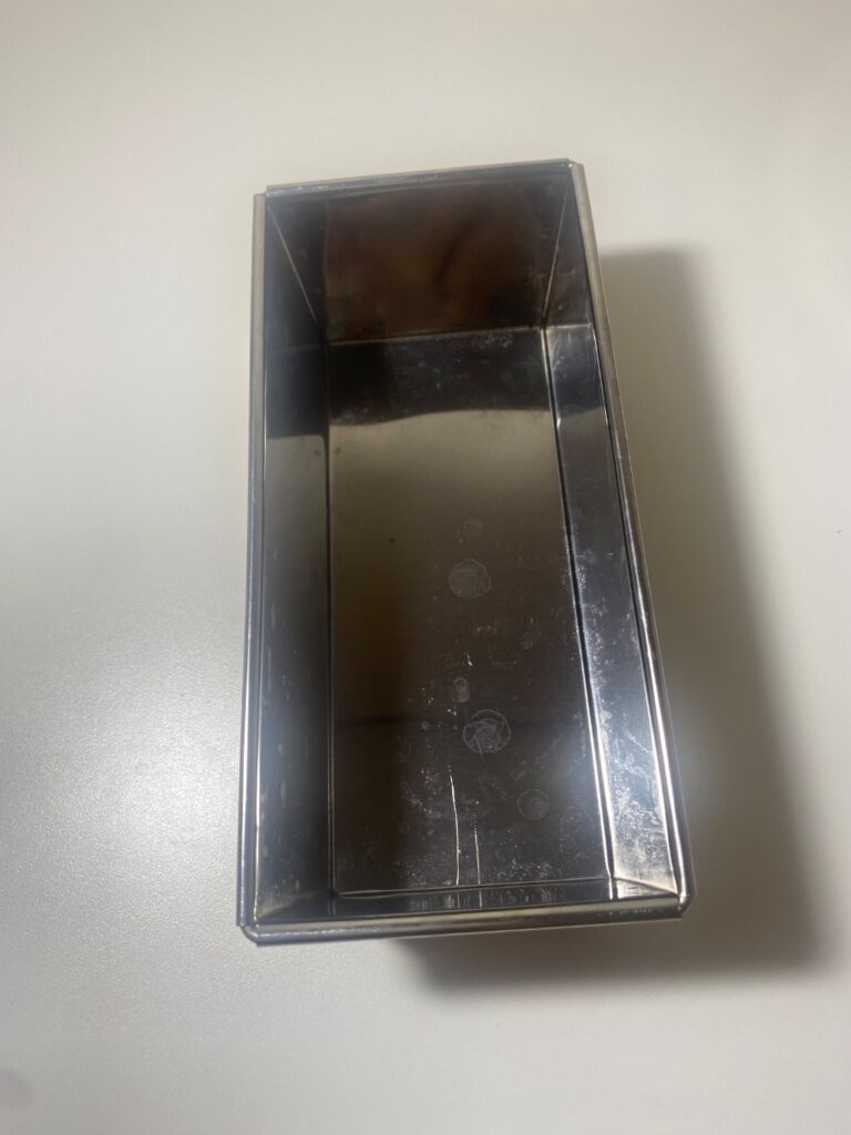 お菓子の型 セリア パウンドケーキを焼く際に使用
