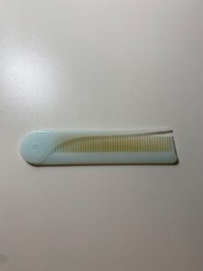 持ち運ぶ用のヘアブラシとして使用。