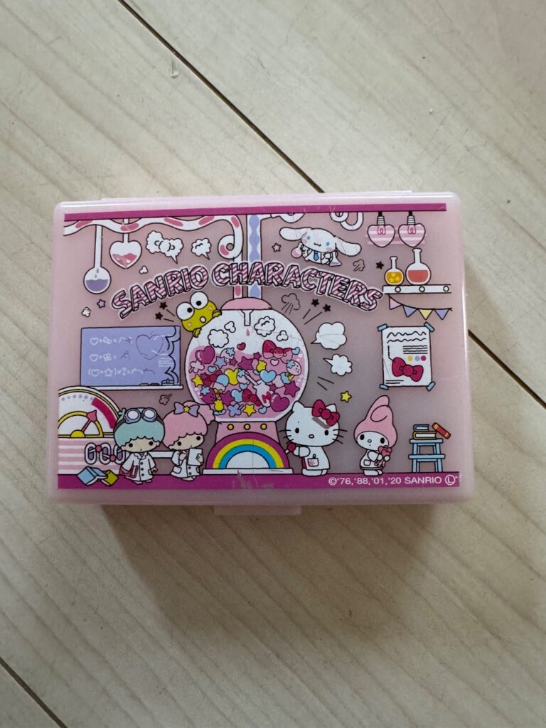 サンリオ収納ケース セリア 使えそうだったので購入