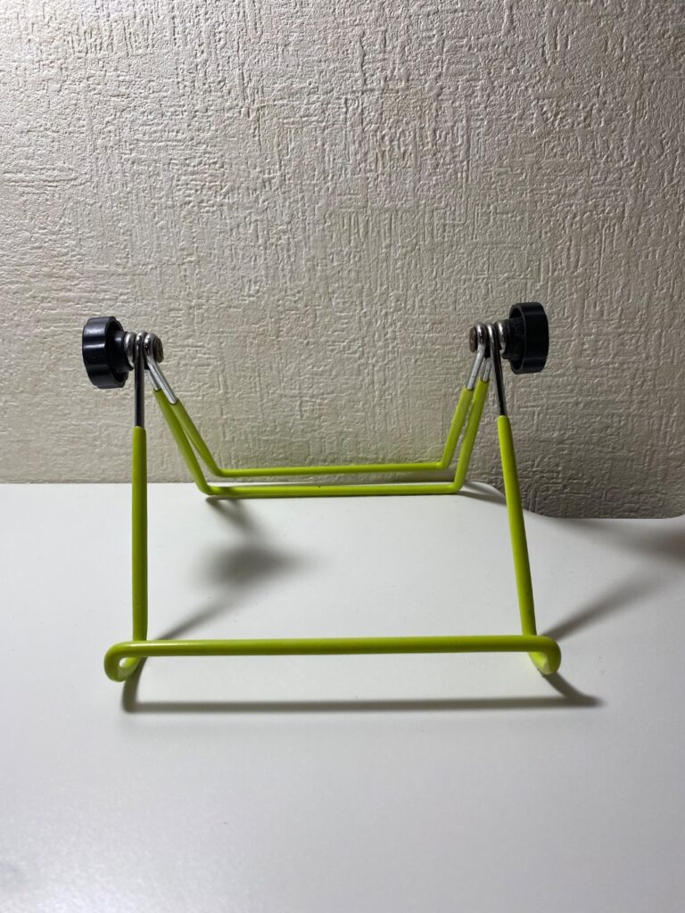 スマホスタンド ダイソー スマホスタンドとして使用
