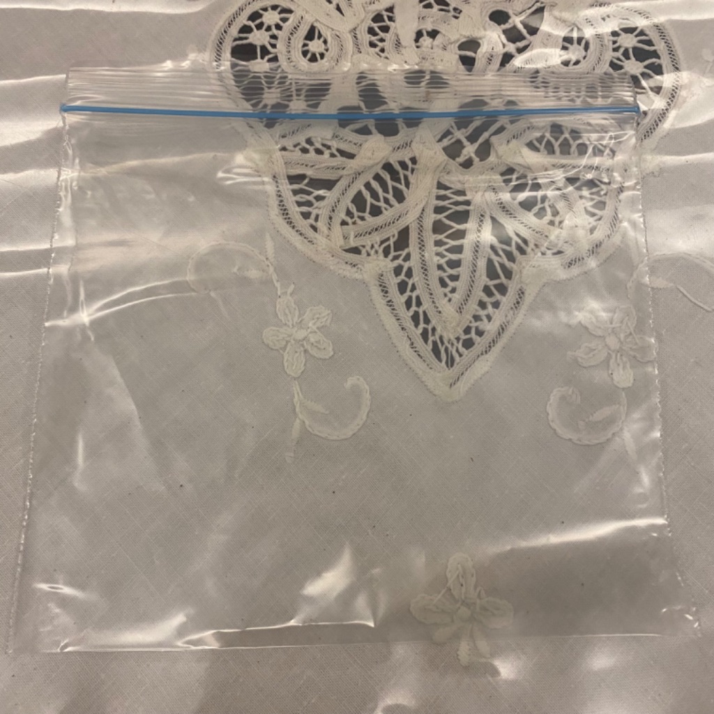 チャック付ストックバッグ Sサイズ ダイソー 小物の整理用として購入