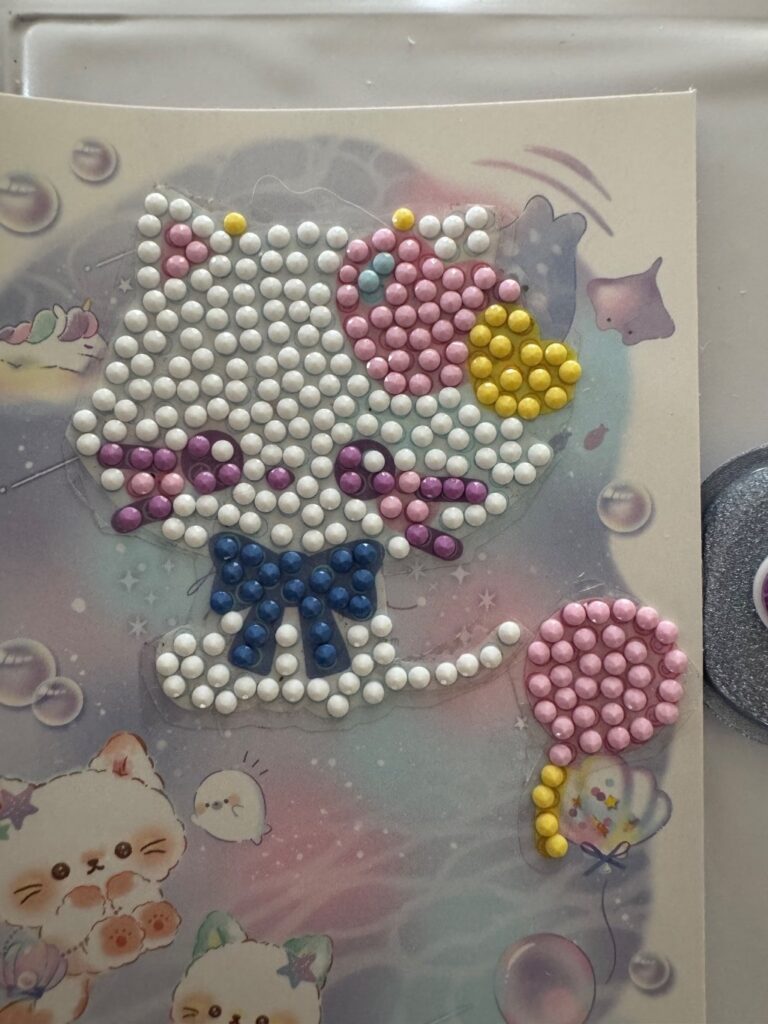 ビーズアートシール2 セリア 子供が欲しがったので購入