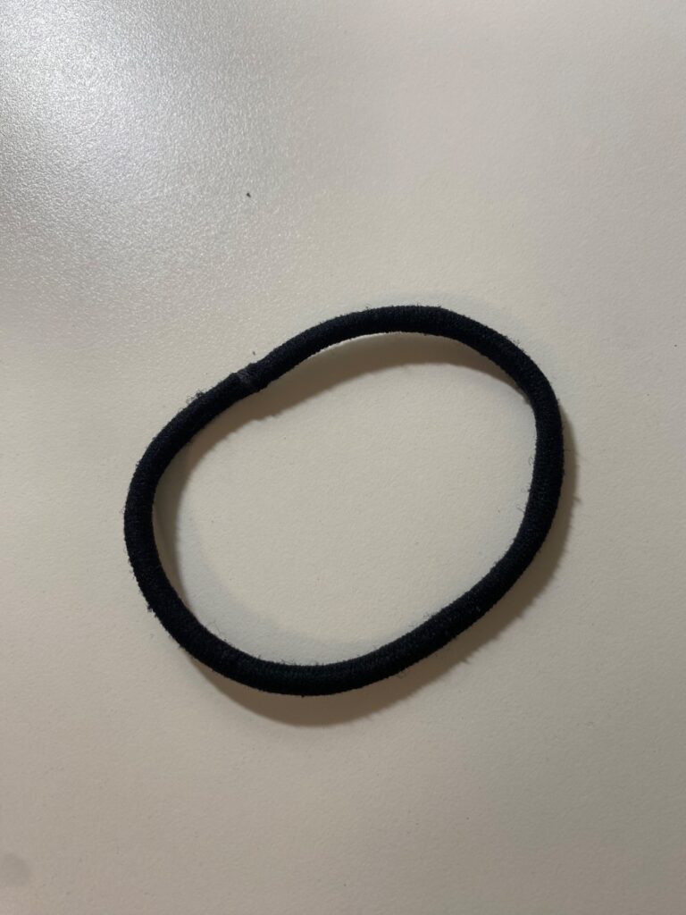 ヘアゴム セリア 髪を結ぶために使用