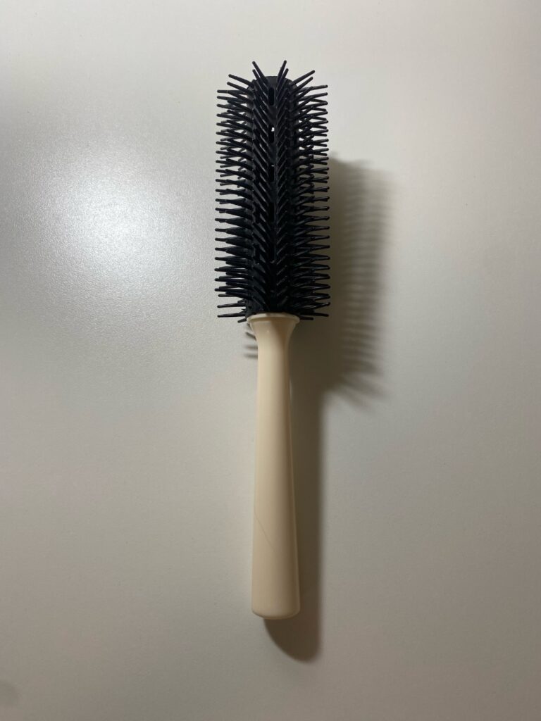 ヘアブラシ セリア 髪をとかす際に使用