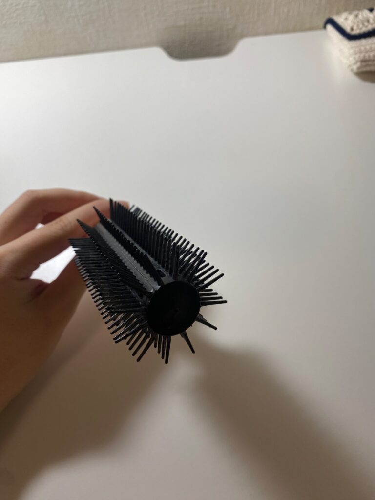 ヘアブラシ セリア 髪をとかす際に使用