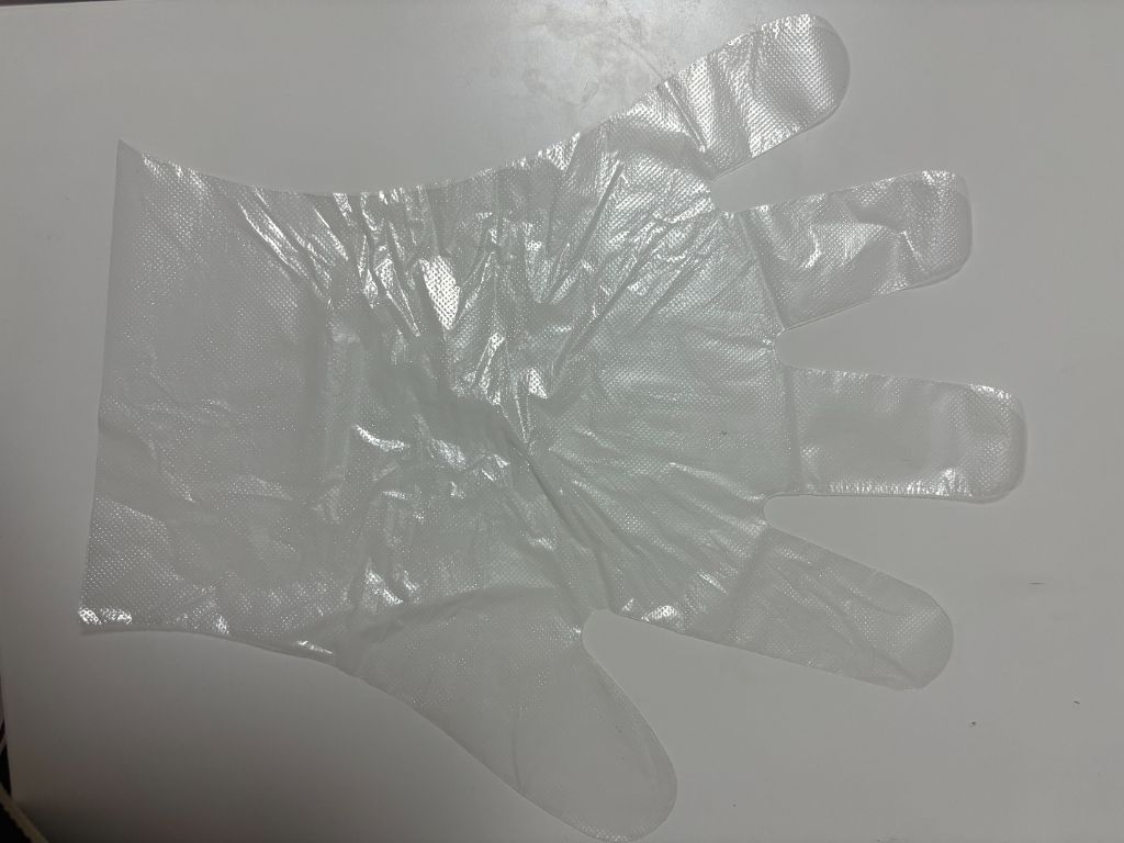 ポリエチレン手袋 Can Do（キャンドゥ） 薄くて丈夫なポリエチレン手袋は色々な用途に活用できます！