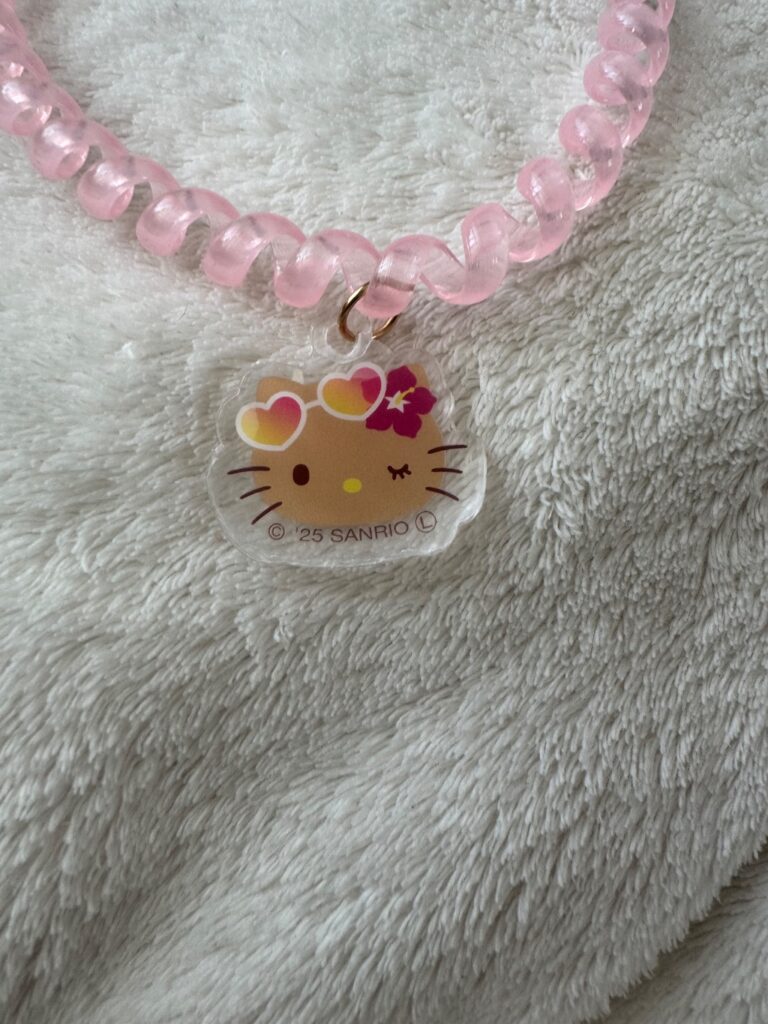 日焼けキティ　ヘアゴム Can Do（キャンドゥ） 可愛かったので購入