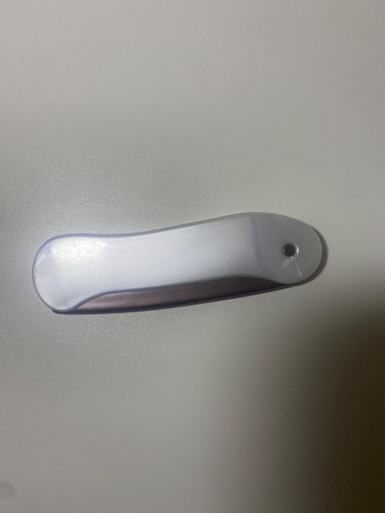 椿折込コーム ダイソー 髪を結ぶ際に使用