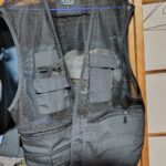 滑らない針金ハンガー ダイソー ハンガーは普通は洋服等を掛けた時滑ってしまい上手く掛けられなかったがこのハンガーは全く滑らないハンガーです。