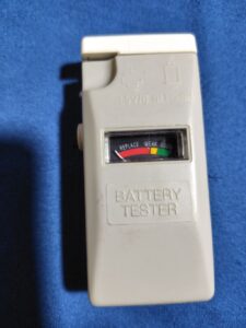 乾電池がまだ余力があり使えるかどうかが判…