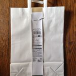 紙袋3枚セット ダイソー ゴミの分別出しの日の紙、布の日の時にその他紙をこの紙袋に入れて出します。