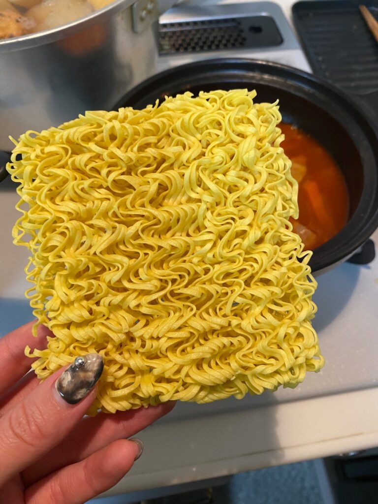 鍋の〆に食べるラーメンをダイソーで購入した口コミ写真（3枚目）