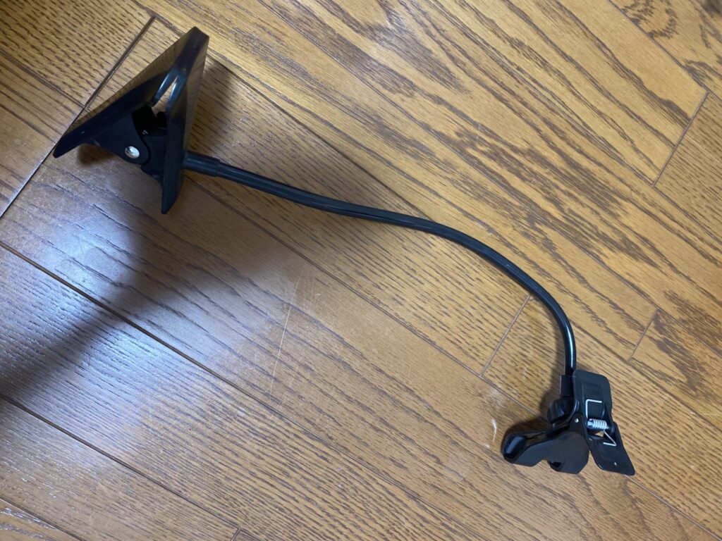 フレキシブルスマホクリップ セリア ハンズフリーでスマホが使える